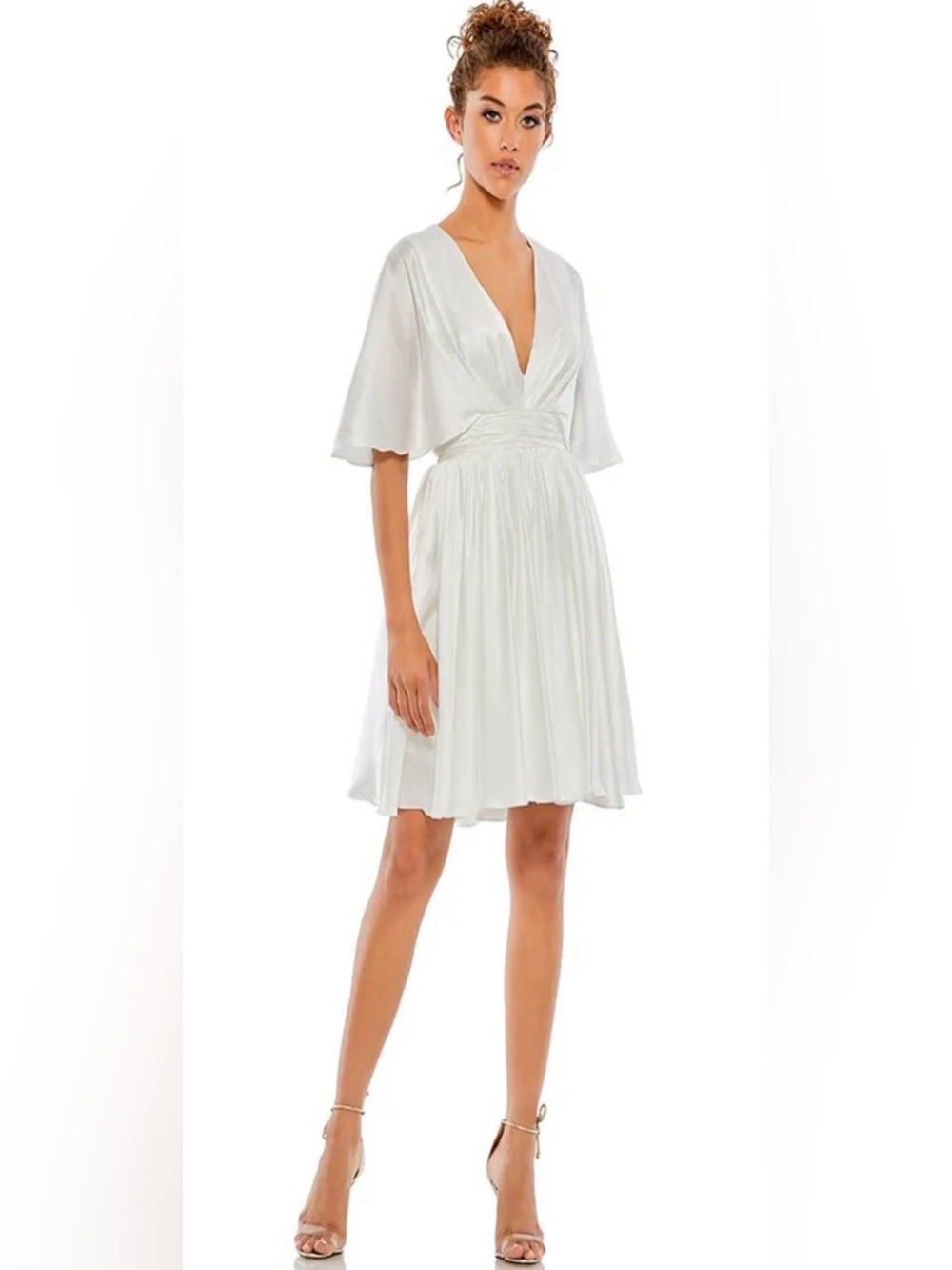 Mac Duggal White V-Neck Cape Sleeve Cocktail Dress Size 0 Style #26605